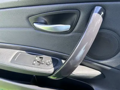 BMW 120 2009 - 9900 EUR, 220000 km - AUTO.MOTO.pt - 220000km - foto 27 de 60
