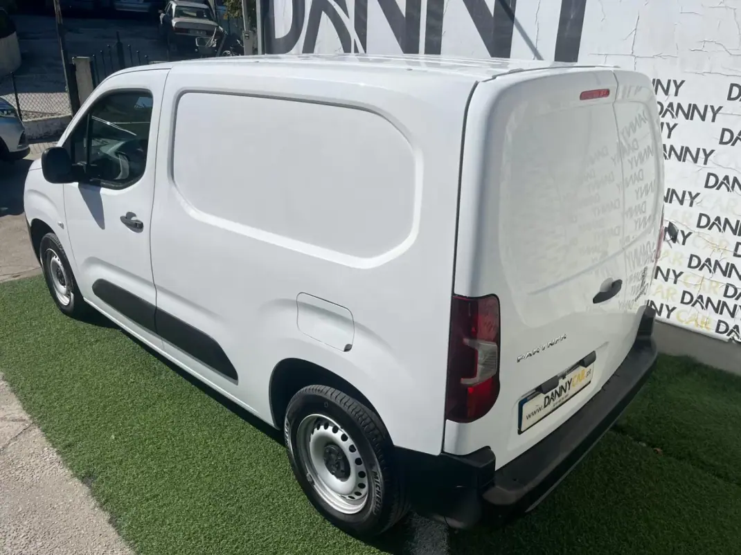 Peugeot Partner 2018 - 13900 EUR, 122450 km - 122450km - foto 9 de 11