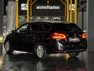 Peugeot 308 SW 2021 - 13990 EUR, 123500 km - AUTO.MOTO.pt - 123500km - foto 12 de 33
