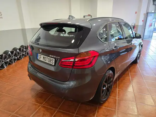 BMW 225xe Active Tourer 2021 - 22580 EUR, 40912 km - AUTO.MOTO.pt - 40912km - foto 5 de 46