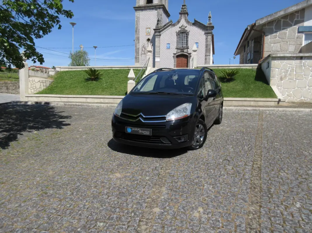 Citroën C4 Grand Picasso 2010 - 3490 EUR, 330000 km - AUTO.MOTO.pt - 330000km - foto 1 de 40