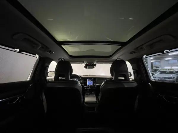 Volvo V90 Cross Country 2017 - 23500 EUR, 213000 km - AUTO.MOTO.pt - 213000km - foto 5 de 44