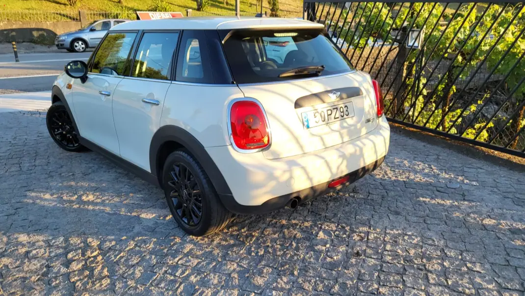 MINI 5 Portas 2015 - 9500 EUR, 259122 km - 259122km - foto 3 de 30