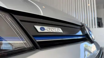 Volkswagen e-Golf 2019 - 16490 EUR, 74201 km - 74201km - foto 10 de 27