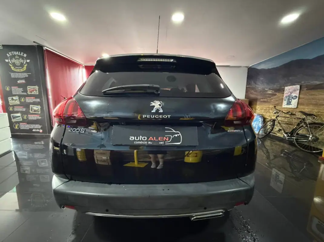 Peugeot 2008 2018 - 16750 EUR, 88000 km - AUTO.MOTO.pt - 88000km - foto 5 de 20