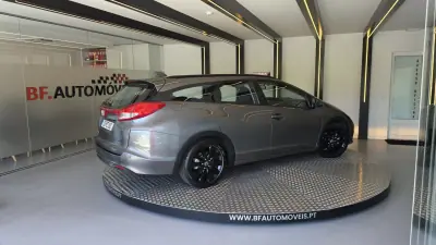 Honda Civic Tourer 2014 - 10750 EUR, 193536 km - AUTO.MOTO.pt - 193536km - foto 19 de 57