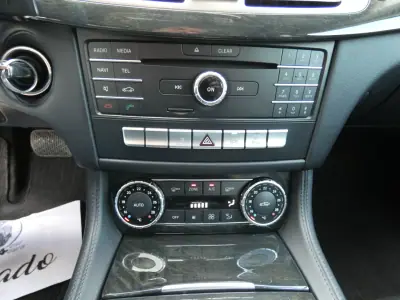 Mercedes-Benz CLS 250 2015 - 22500 EUR, 278000 km - AUTO.MOTO.pt - 278000km - foto 32 de 42