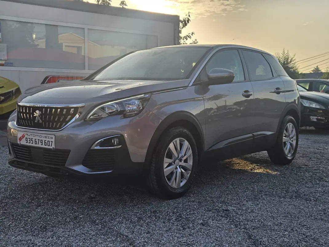 Peugeot 3008 2019 - 14900 EUR, 129000 km - AUTO.MOTO.pt - 129000km - foto 1 de 38