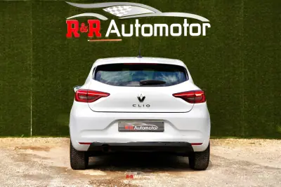 Renault Clio 2020 - 13700 EUR, 97000 km - AUTO.MOTO.pt - 97000km - foto 9 de 37