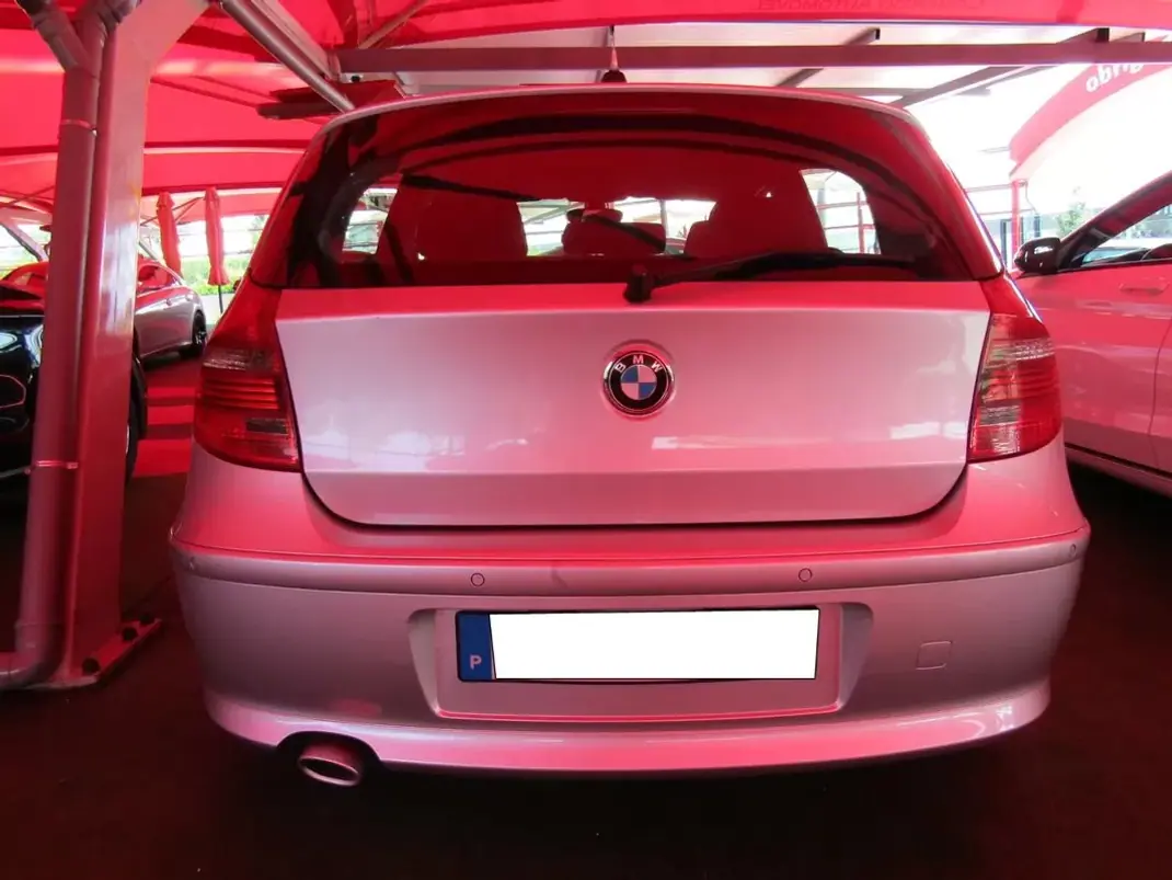 BMW 120 2011 - 11850 EUR, 249890 km - 249890km - foto 4 de 16