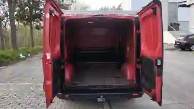 Renault Trafic 2016 - 9900 EUR, 208 km - AUTO.MOTO.pt - 208km - foto 5 de 11