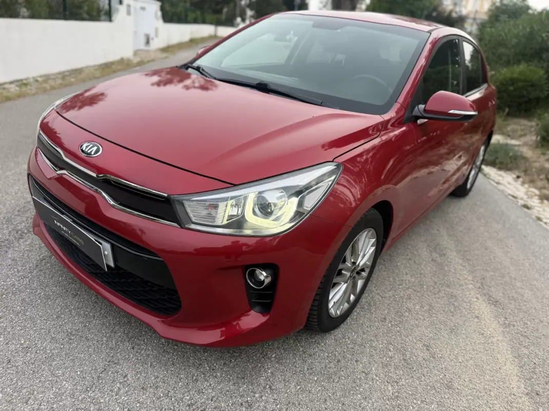 Kia Rio 2018 - 10999 EUR, 90000 km - AUTO.MOTO.pt - 90000km - foto 5 de 15