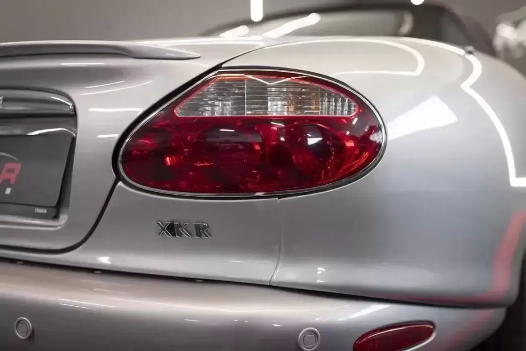 Jaguar XK 2001 - 31490 EUR, 113965 km - AUTO.MOTO.pt - 113965km - foto 6 de 29