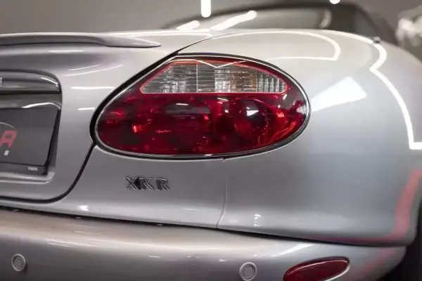Jaguar XK 2001 - 31490 EUR, 113965 km - AUTO.MOTO.pt - 113965km - foto 6 de 29
