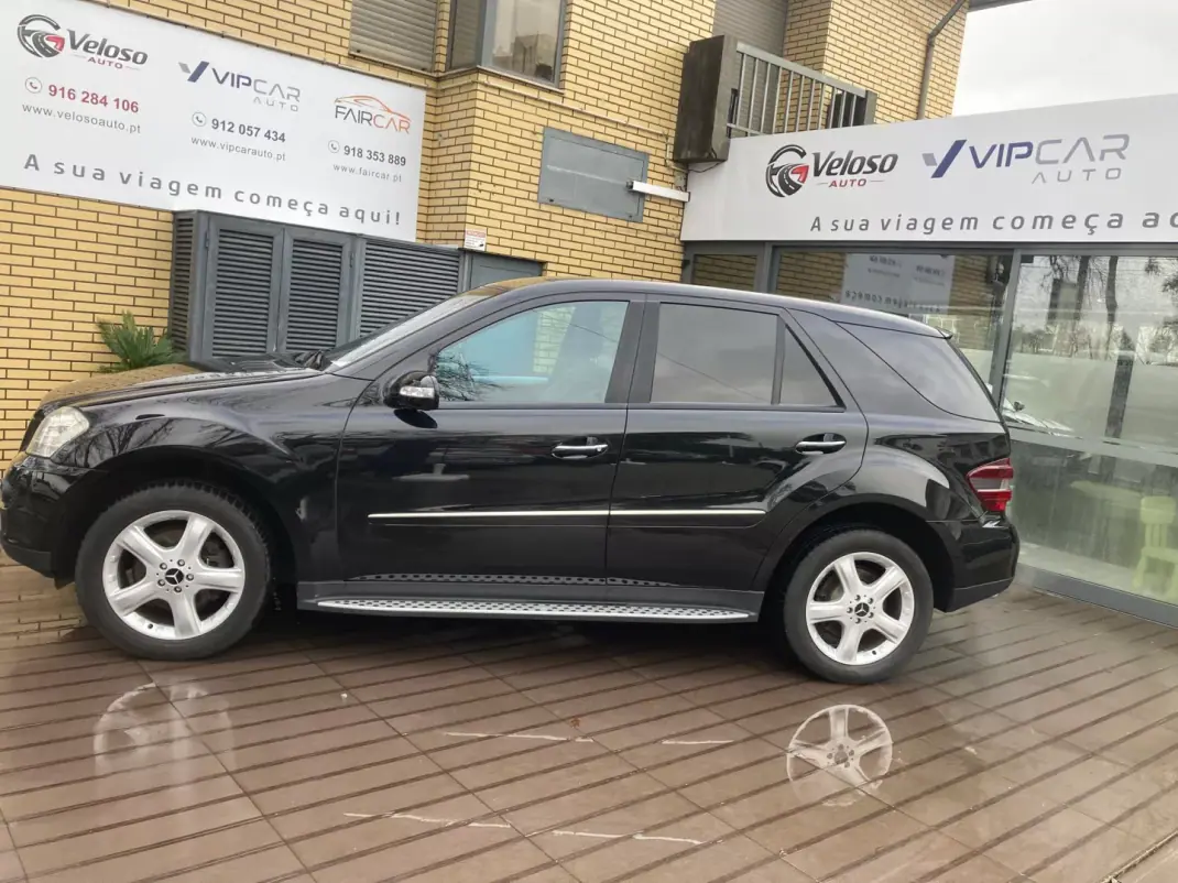 Mercedes-Benz ML 320 2006 - 16890 EUR, 170000 km - AUTO.MOTO.pt - 170000km - foto 4 de 20