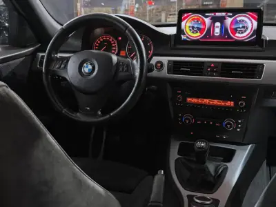 BMW 320 2009 - 15900 EUR, 228680 km - AUTO.MOTO.pt - 228680km - foto 9 de 20
