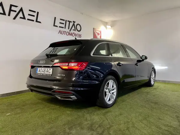 Audi A4 Avant 2022 - 22350 EUR, 172000 km - AUTO.MOTO.pt - 172000km - foto 7 de 36