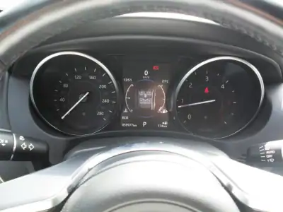 Jaguar XE 2017 - 25950 EUR, 59977 km - AUTO.MOTO.pt - 59977km - foto 22 de 35