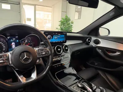 Mercedes-Benz C 180 2019 - 24990 EUR, 210000 km - AUTO.MOTO.pt - 210000km - foto 26 de 29