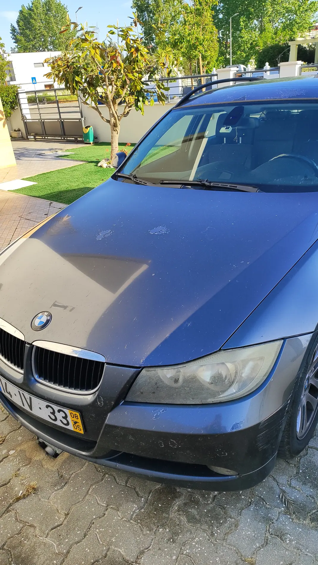 BMW 318 2008 - 4949 EUR, 390000 km - AUTO.MOTO.pt - 390000km - foto 4 de 9