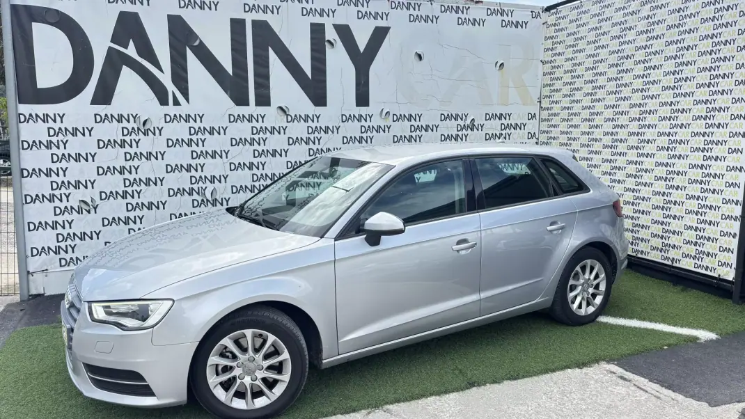 Audi A3 2015 - 13500 EUR, 250000 km - AUTO.MOTO.pt - 250000km - foto 1 de 5