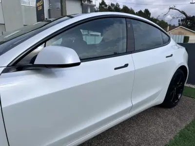 Tesla Model 3 2019 - 15500 EUR, 333000 km - AUTO.MOTO.pt - 333000km - foto 23 de 62