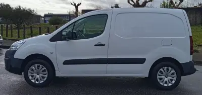 Citroën e-Berlingo 2019 - 9490 EUR, 24500 km - AUTO.MOTO.pt - 24500km - foto 6 de 17