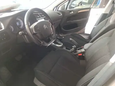 Citroën C4 2016 - 9900 EUR, 131000 km - AUTO.MOTO.pt - 131000km - foto 18 de 18