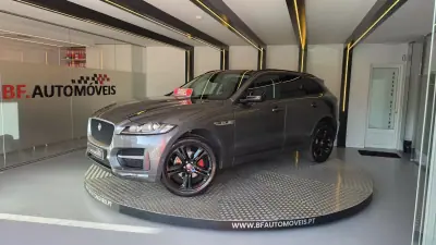 Jaguar F-Pace 2017 - 19500 EUR, 157804 km - 157804km - foto 17 de 74