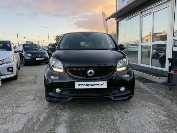 Smart ForFour 2019 - 14480 EUR, 25000 km - AUTO.MOTO.pt - 25000km - foto 3 de 5