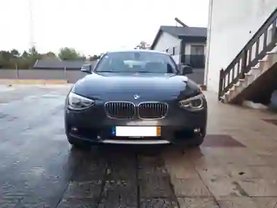 BMW 120 2014 - 11500 EUR, 248000 km - AUTO.MOTO.pt - 248000km - foto 6 de 8