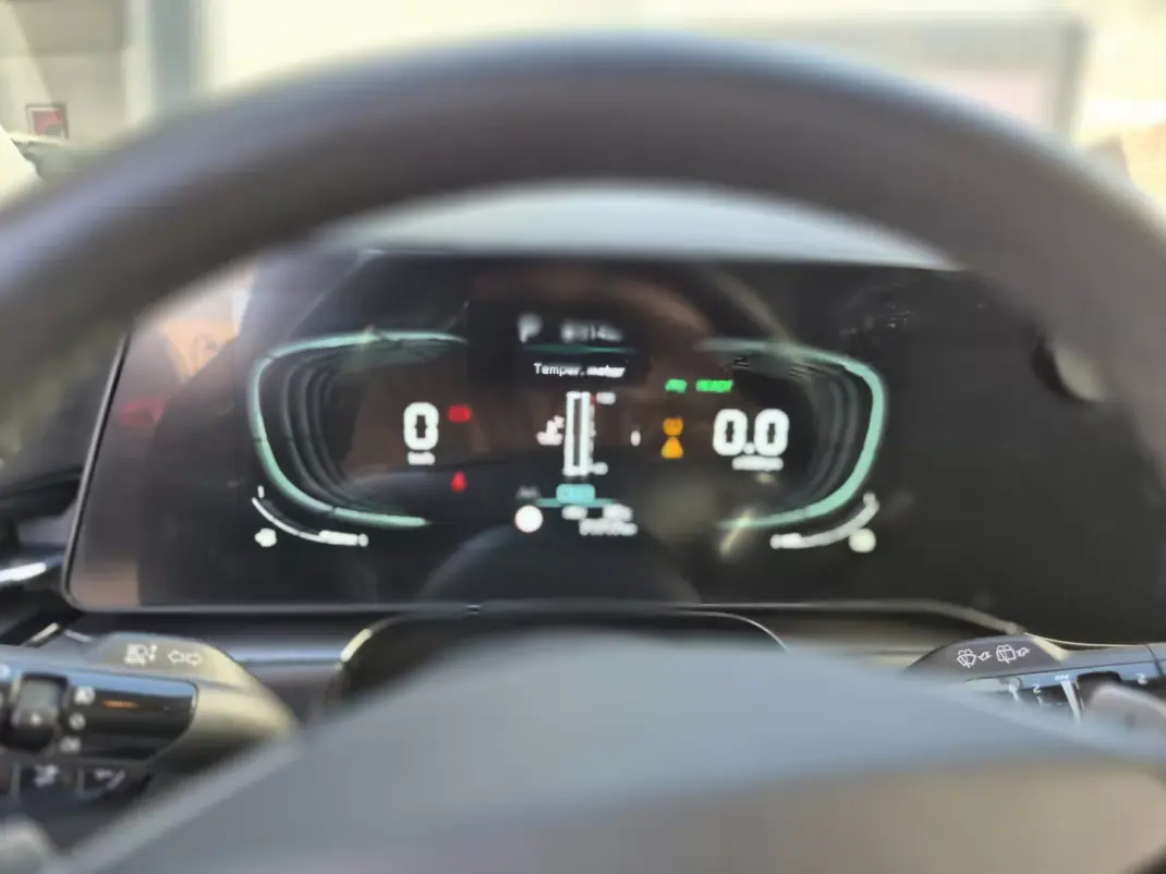Kia Niro 2022 - 24750 EUR, 72000 km - 72000km - foto 39 de 47