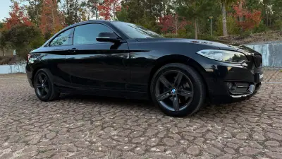 BMW 220 2014 - 18900 EUR, 200000 km - AUTO.MOTO.pt - 200000km - foto 18 de 20