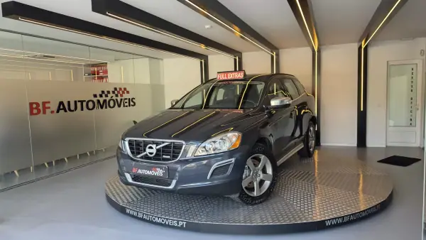 Volvo XC 60 2010 - 15900 EUR, 176365 km - AUTO.MOTO.pt - 176365km - foto 13 de 55