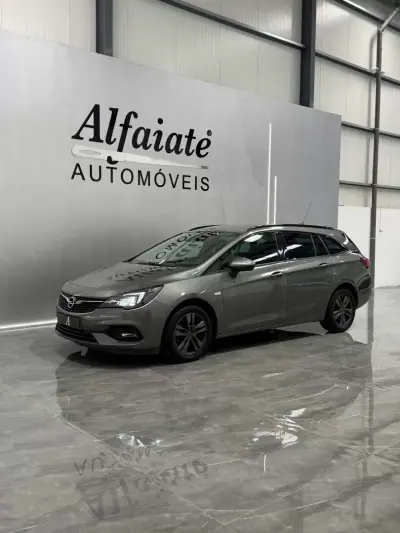 Opel Astra Sports Tourer 2019 - 11990 EUR, 117000 km - AUTO.MOTO.pt - 117000km - foto 7 de 24