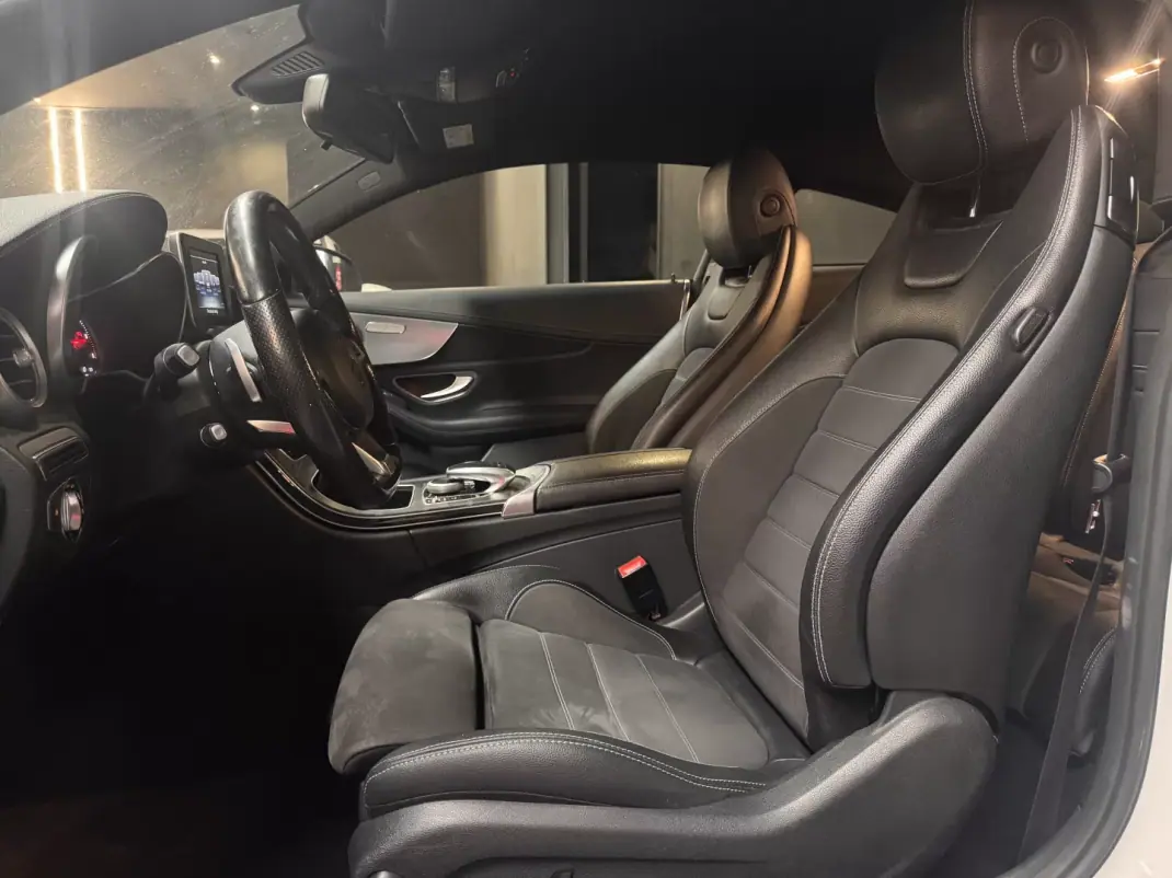 Mercedes-Benz C 220 2016 - 26990 EUR, 166500 km - AUTO.MOTO.pt - 166500km - foto 28 de 32