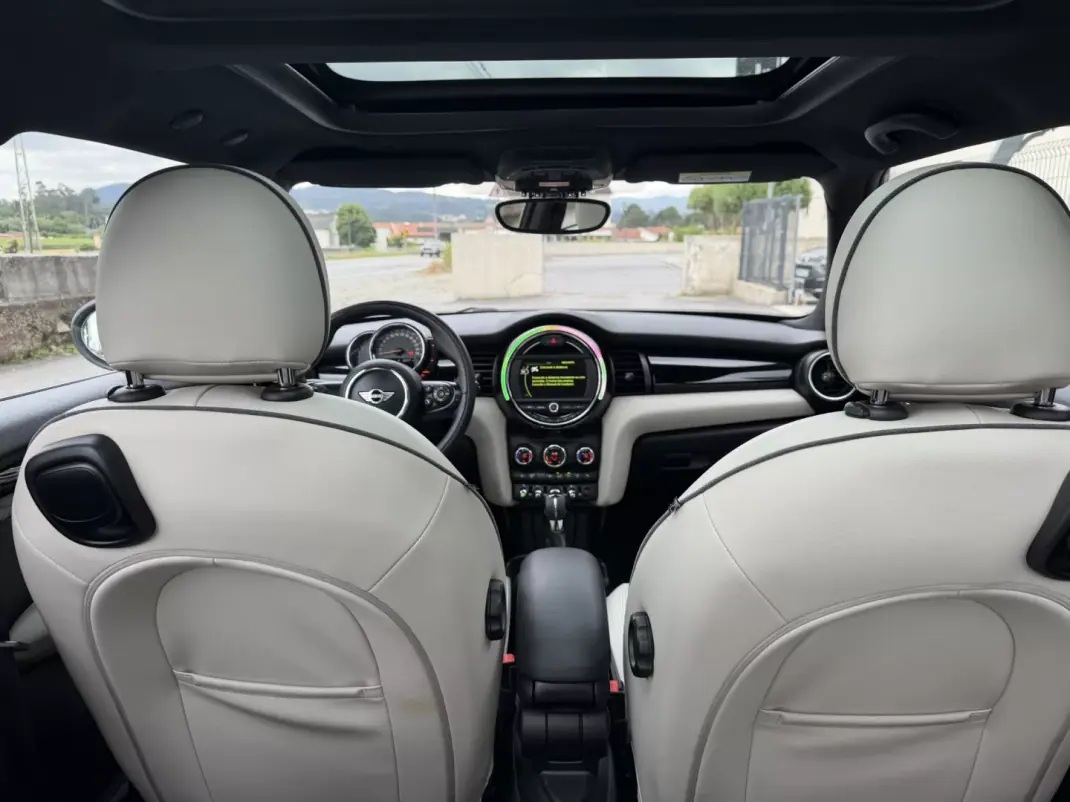 MINI 3 Portas 2016 - 17990 EUR, 130000 km - AUTO.MOTO.pt - 130000km - foto 25 de 30
