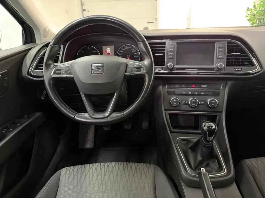 SEAT Leon ST 2016 - 9990 EUR, 214000 km - AUTO.MOTO.pt - 214000km - foto 13 de 19