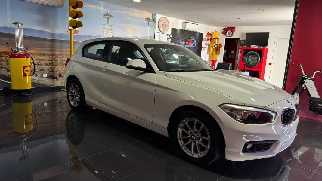 BMW 114 2017 - 15500 EUR, 125000 km - AUTO.MOTO.pt - 125000km - foto 6 de 19