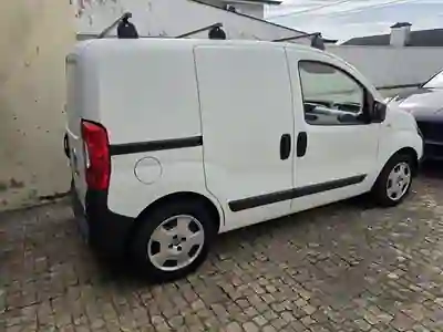 Fiat Fiorino 2017 - 9300 EUR, 41000 km - AUTO.MOTO.pt - 41000km - foto 2 de 2