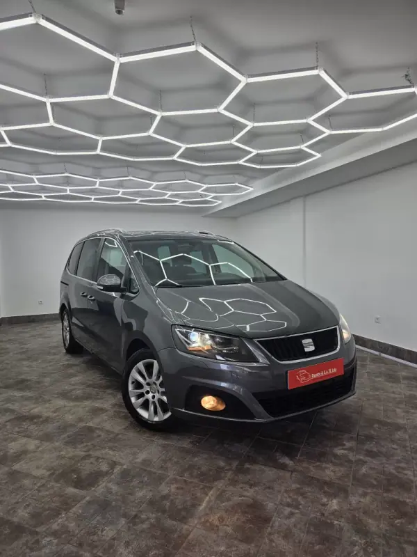 SEAT Alhambra 2011 - 12650 EUR, 216141 km - AUTO.MOTO.pt - 216141km - foto 25 de 51