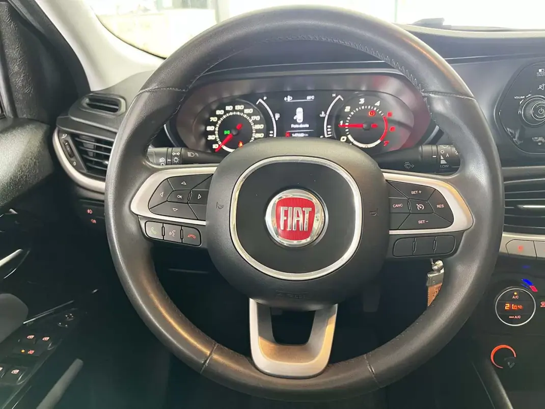 Fiat Tipo Sedan 2016 - 8600 EUR, 147438 km - 147438km - foto 8 de 22