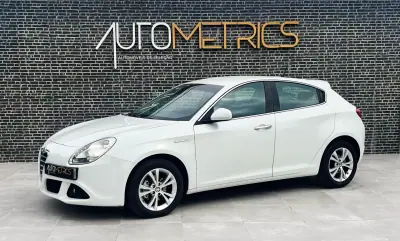 Alfa Romeo Giulietta 2012 - 8750 EUR, 225000 km - 225000km - foto 7 de 8