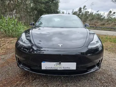 Tesla Model 3 2019 - 23900 EUR, 177000 km - AUTO.MOTO.pt - 177000km - foto 6 de 42