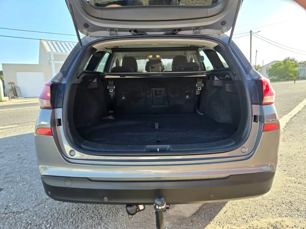 Hyundai i30 SW 2019 - 13950 EUR, 152167 km - AUTO.MOTO.pt - 152167km - foto 10 de 10