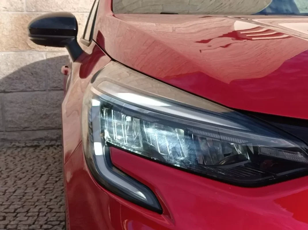 Renault Clio 2022 - 18890 EUR, 34670 km - AUTO.MOTO.pt - 34670km - foto 9 de 25