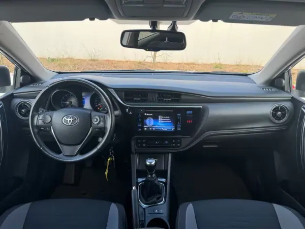 Toyota Auris Touring Sports 2016 - 13950 EUR, 98019 km - AUTO.MOTO.pt - 98019km - foto 14 de 28