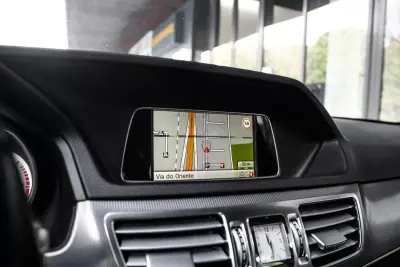 Mercedes-Benz E 300 2015 - 15990 EUR, 256669 km - AUTO.MOTO.pt - 256669km - foto 36 de 36
