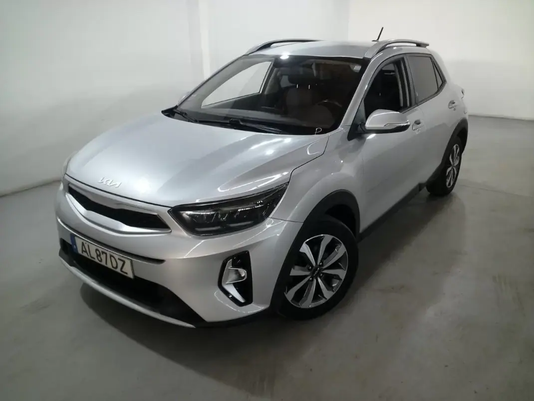Kia Stonic 2021 - 14250 EUR, 144834 km - AUTO.MOTO.pt - 144834km - foto 1 de 8