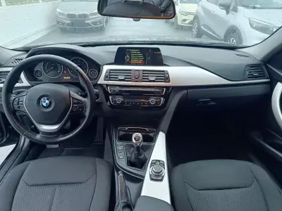 BMW 318 2016 - 16900 EUR, 170176 km - AUTO.MOTO.pt - 170176km - foto 18 de 30